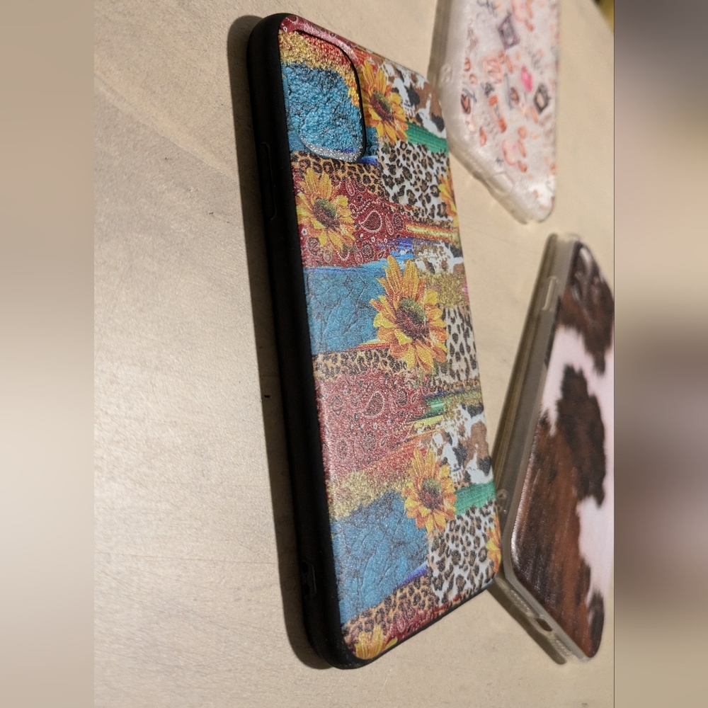 NWOT Bundle of iPhone 11 cases - Picture 3 of 4